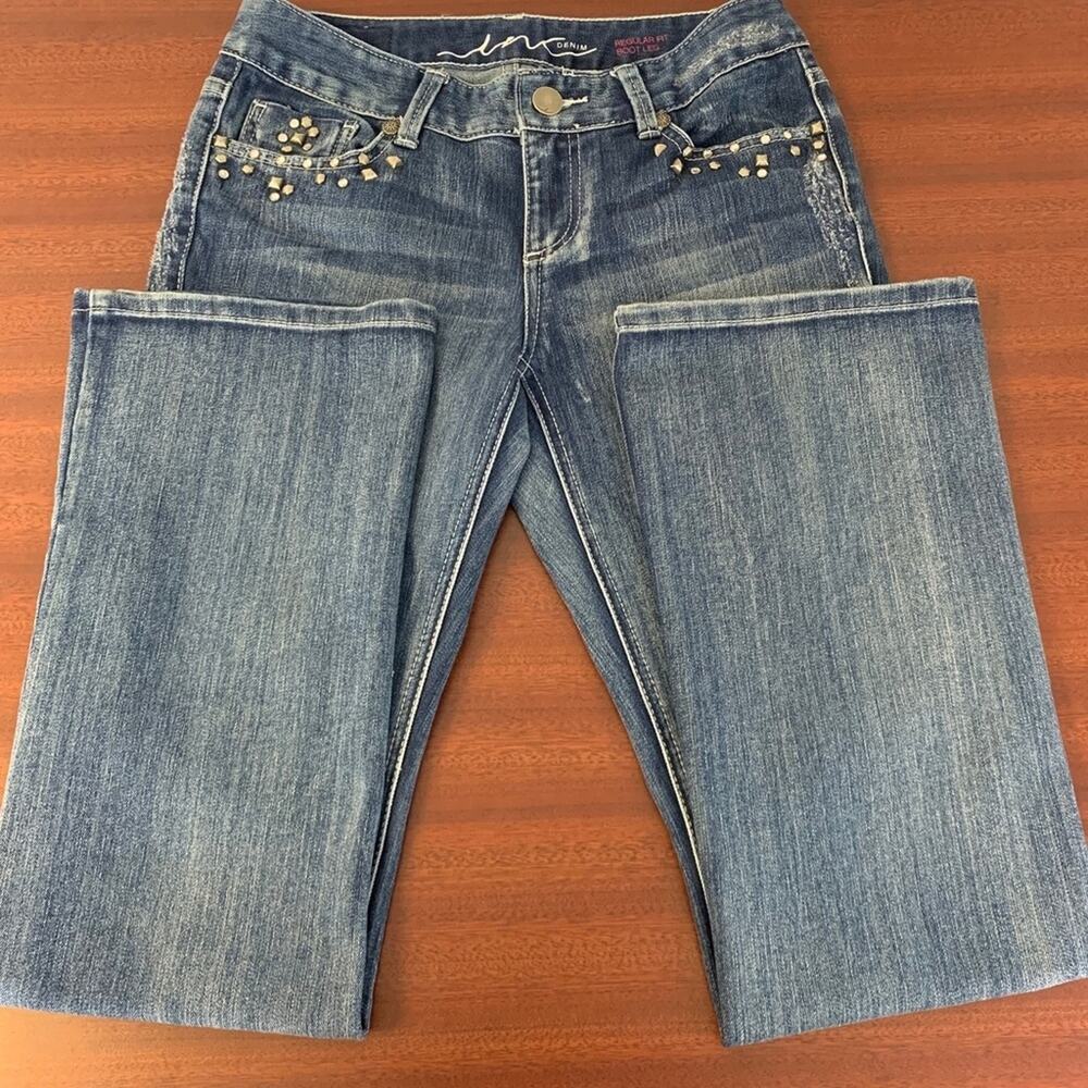 NWOT Inc Denim Regular Fit Boot Leg Rivets